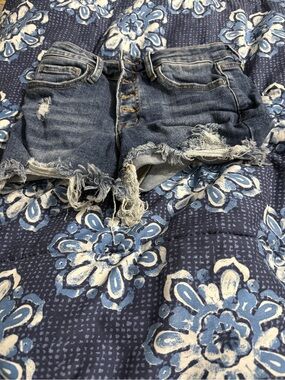 Windsor Frayed Distressed Denim Shorts in Dark Blue